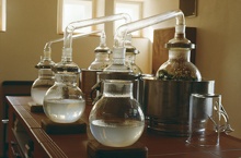LUNASOL´s destillation – the extraction of “spirit” and “soul” of the medical plants